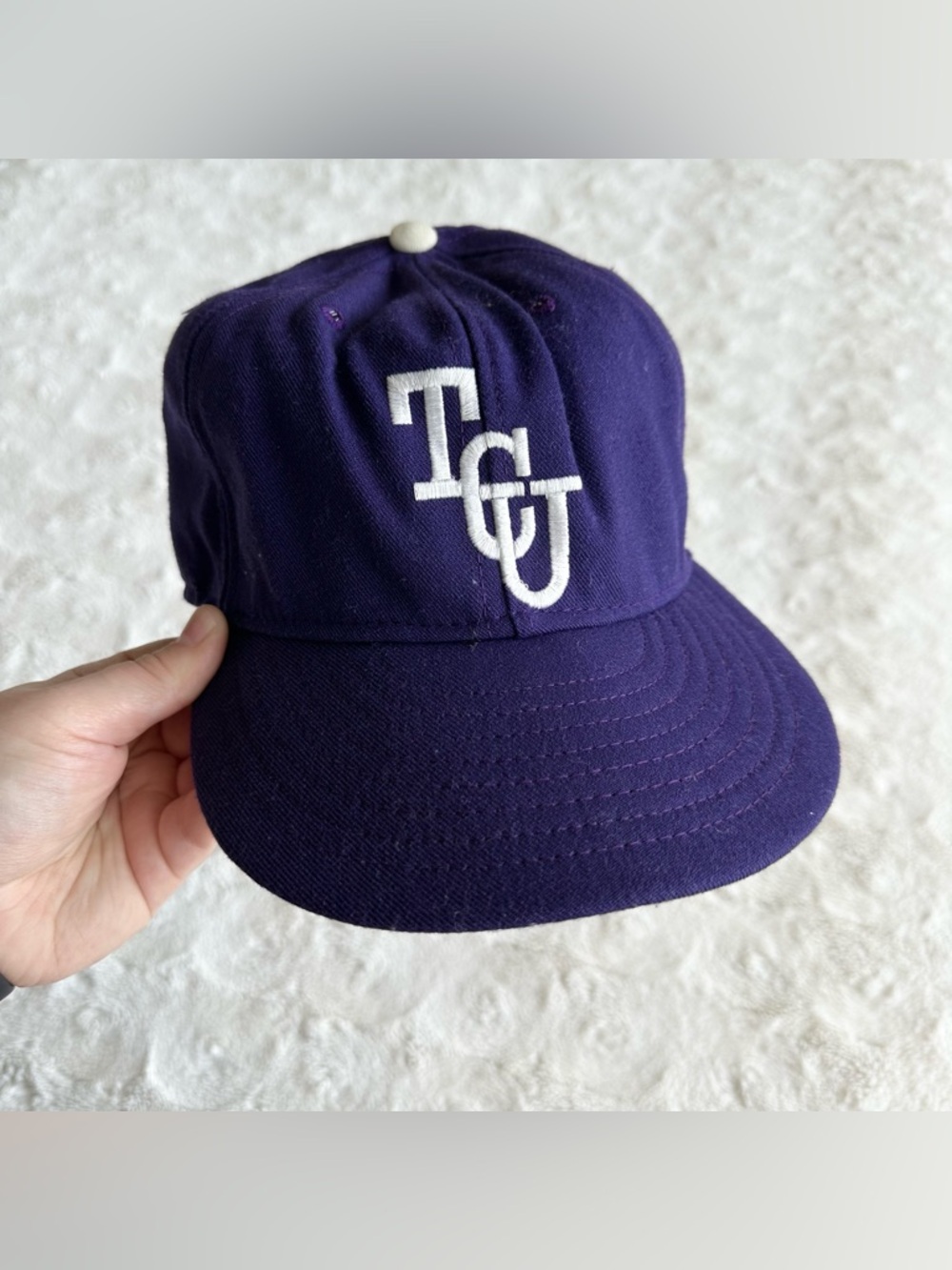 Vintage TCU Hat Cap Mens 7 Purple Texas Christian Horned Frogs Script Fitted Vtg